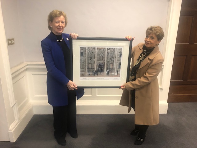 Mary Robinson, First Woman President of Ireland and Maria Hanna with the limited edition print of Entering the Four Courts